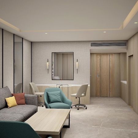 Ramada Plaza By Wyndham Jhv Benares Buitenkant foto