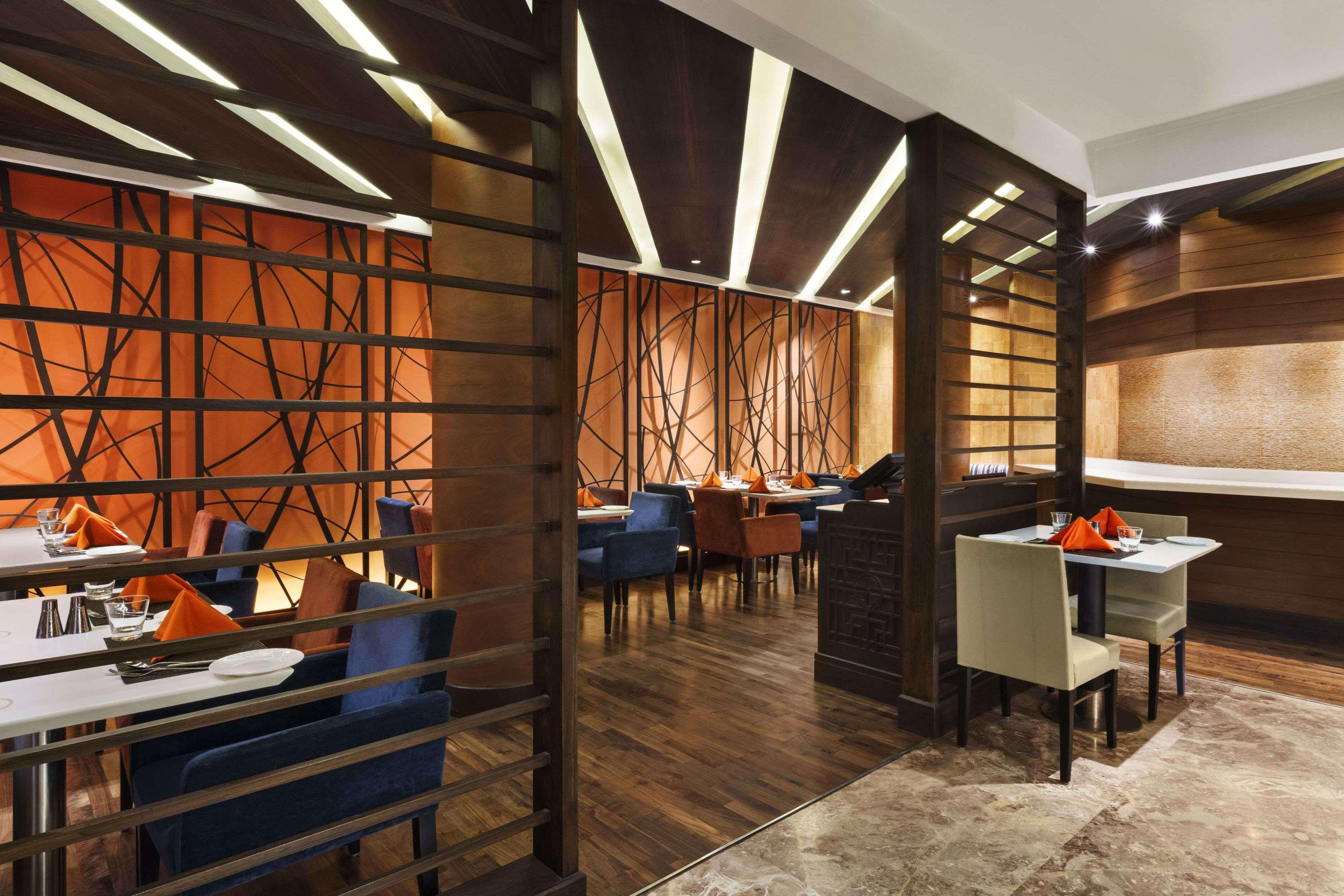 Ramada Plaza By Wyndham Jhv Benares Buitenkant foto